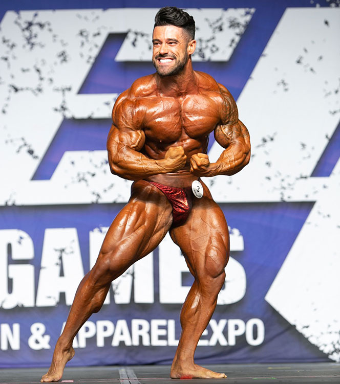 Santi Aragon <br />IFBB PRO