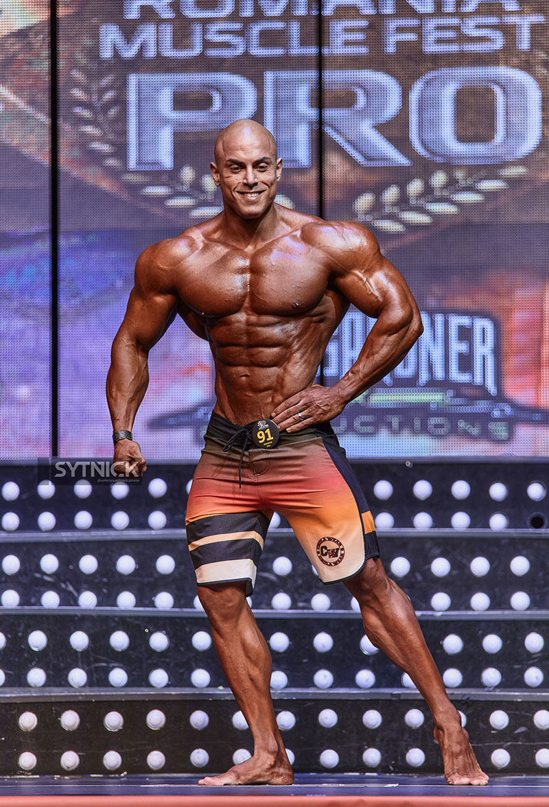 Daniel Leone IFBB PRO